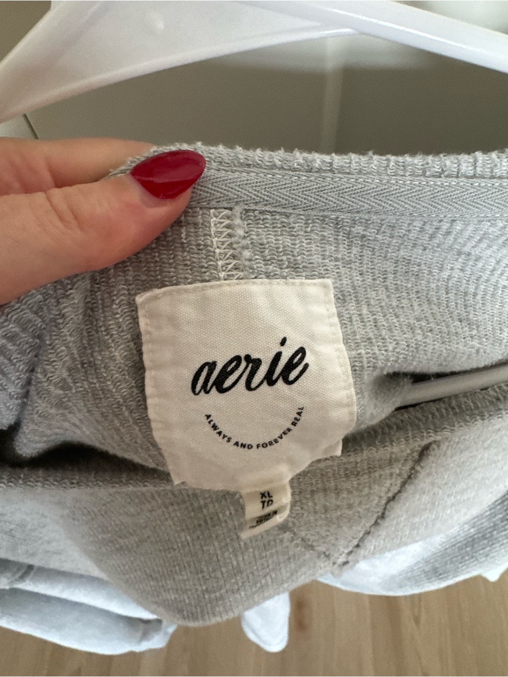 aerie vacay crew sweatshirt Heather Gray Crewneck Pullover - Picture 4 of 5
